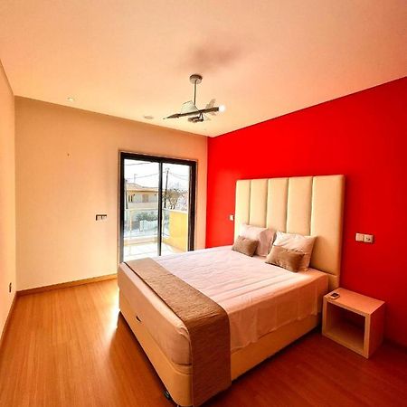 Funtastic Villa With Pool Albufeira Esterno foto