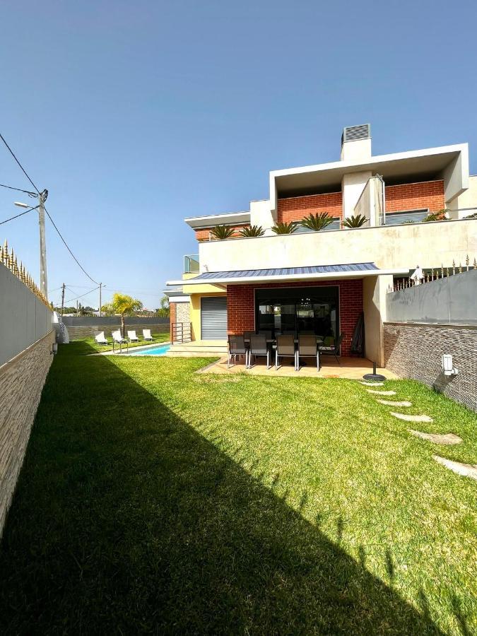 Funtastic Villa With Pool Albufeira Esterno foto